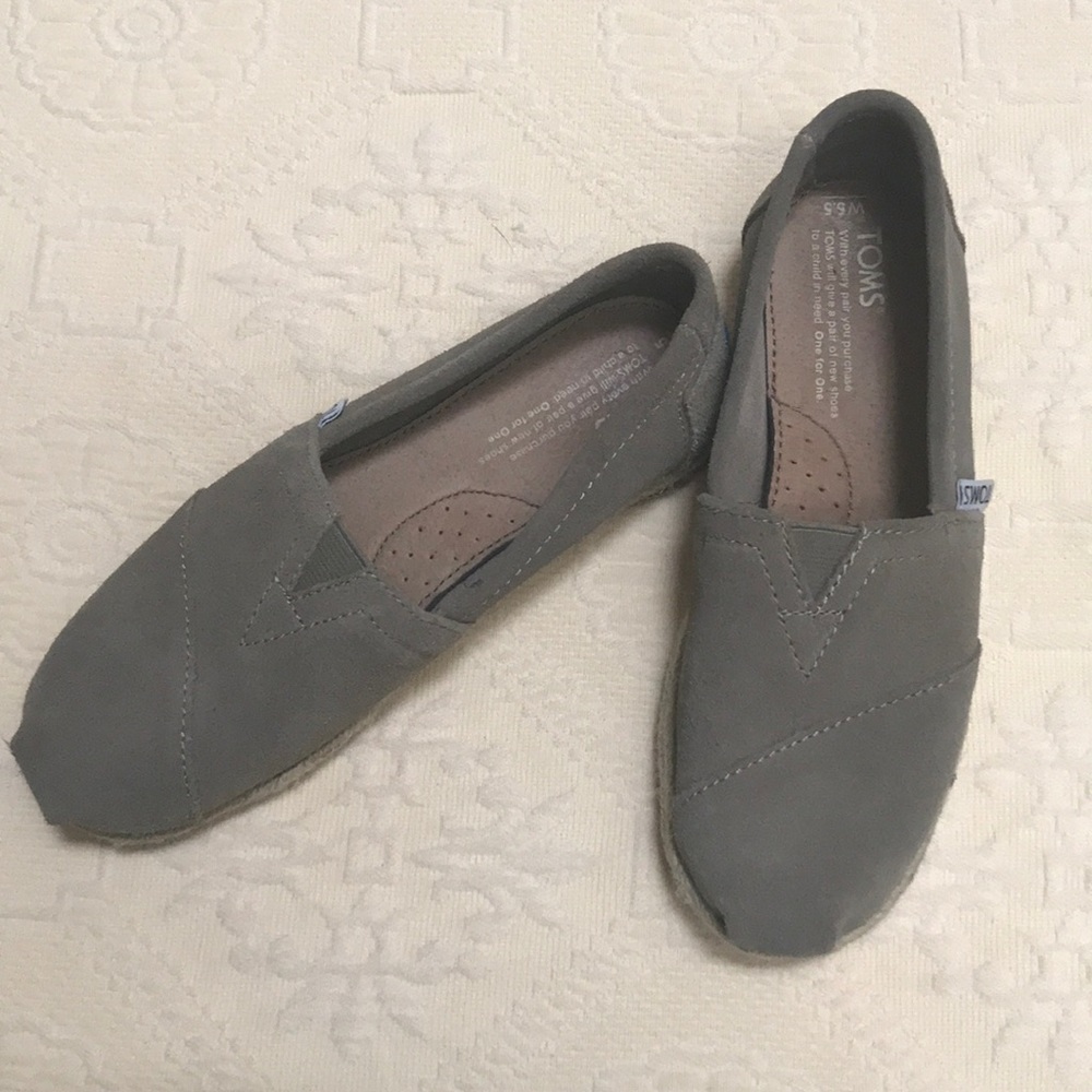 Toms slip-ons